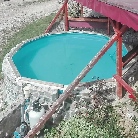 Eight-bedroom Holiday In *